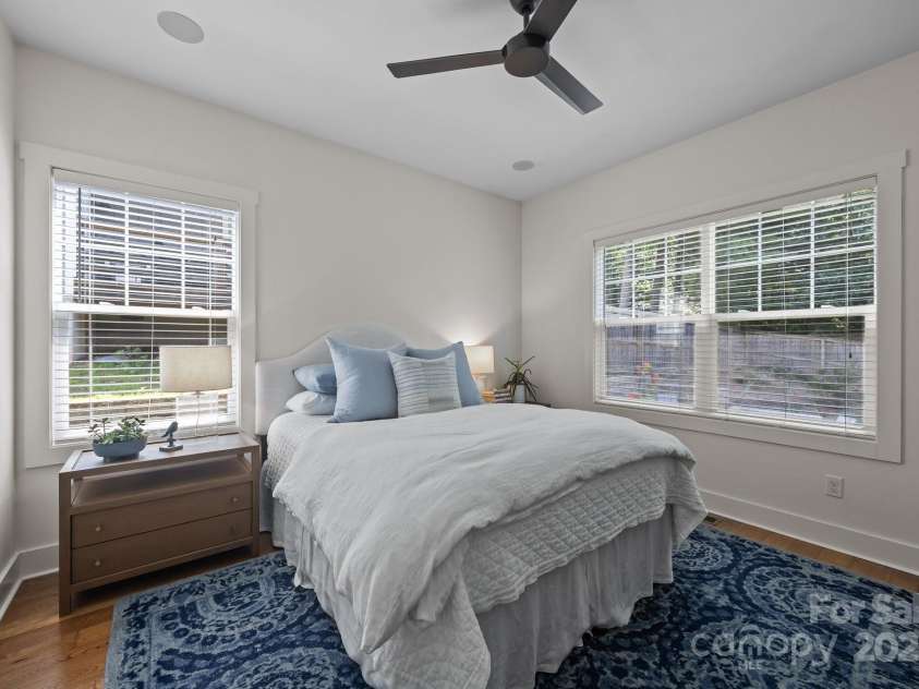 5 Meeting Street, Asheville, NC 28803.  MLS# CAR4298172, YatesRealty ID 10. Primary bedroom