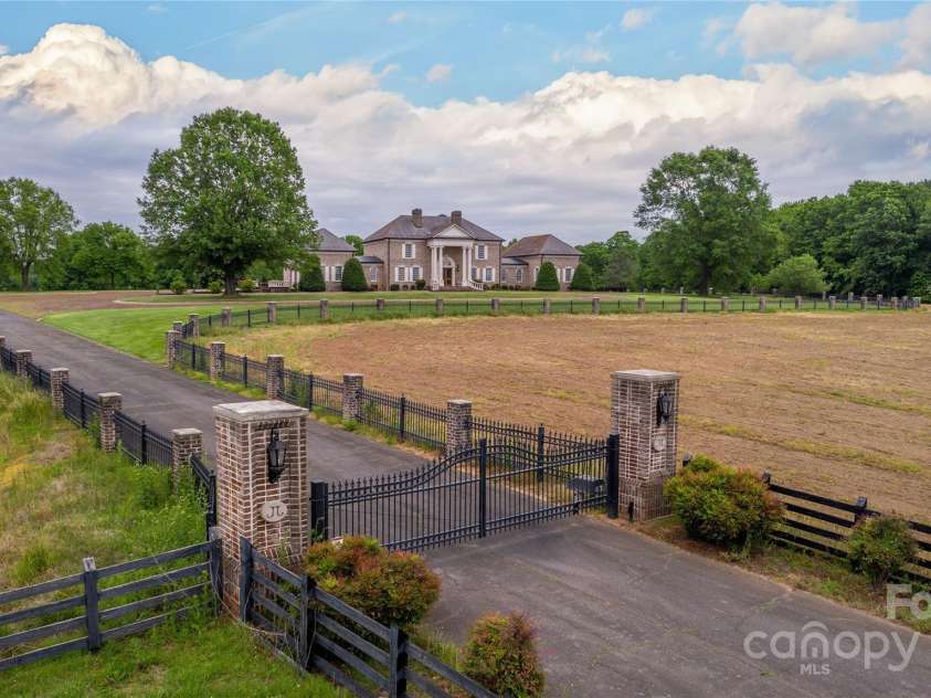 1100 Glen Oaks Drive, Hamptonville, NC 27020.  MLS# CAR4264306, YatesRealty ID 100. 