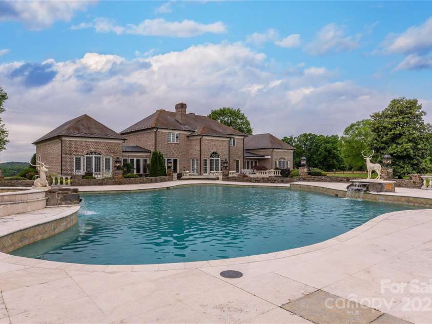 1100 Glen Oaks Drive, Hamptonville, NC 27020.  MLS# CAR4264306, YatesRealty ID 100. 