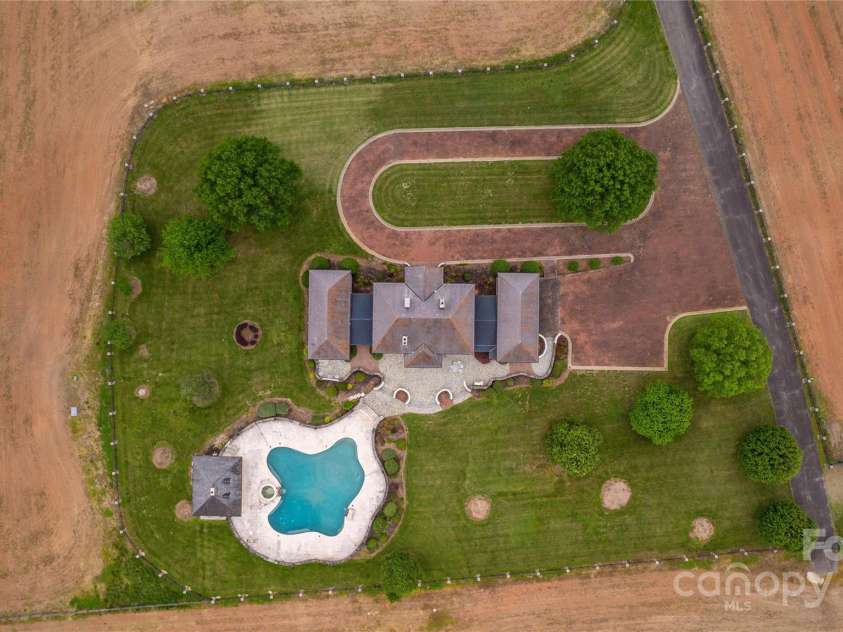 1100 Glen Oaks Drive, Hamptonville, NC 27020.  MLS# CAR4264306, YatesRealty ID 100. 