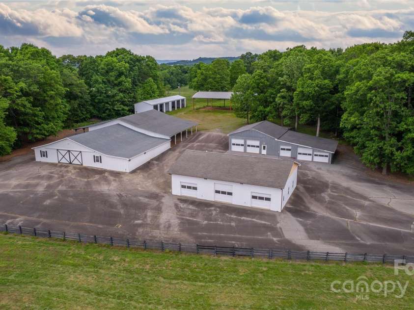 1100 Glen Oaks Drive, Hamptonville, NC 27020.  MLS# CAR4264306, YatesRealty ID 100. 