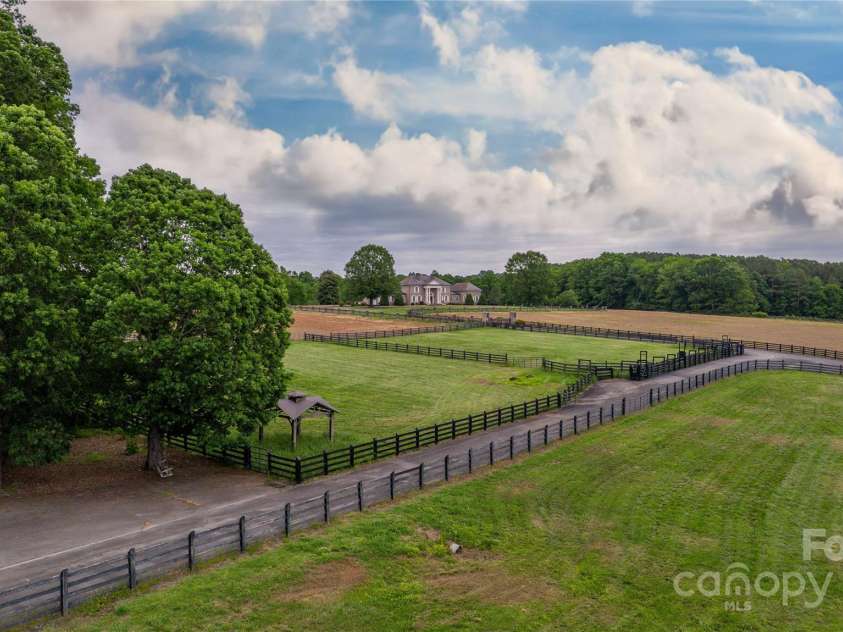 1100 Glen Oaks Drive, Hamptonville, NC 27020.  MLS# CAR4264306, YatesRealty ID 100. 