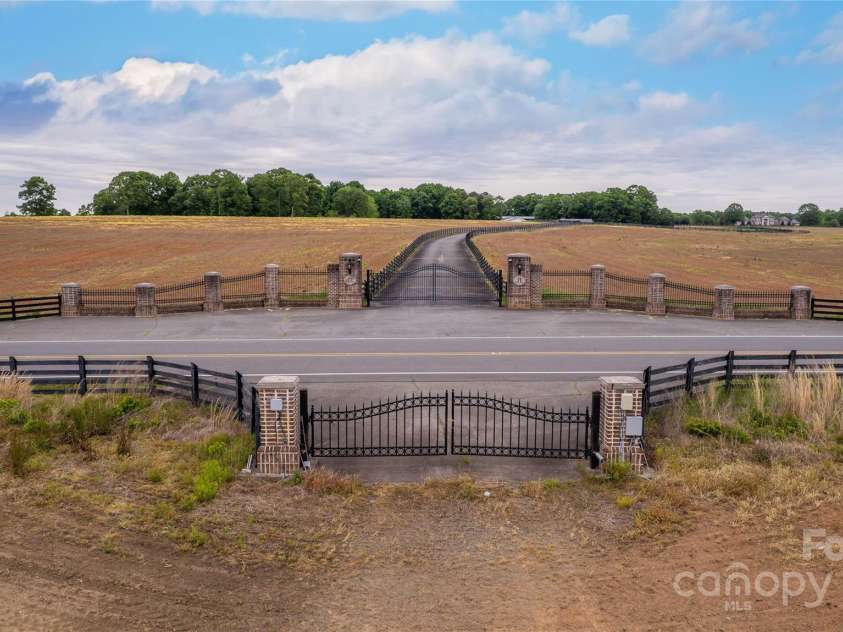 1100 Glen Oaks Drive, Hamptonville, NC 27020.  MLS# CAR4264306, YatesRealty ID 100. 