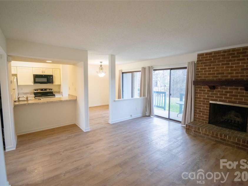 11042 Harrowfield Road, Charlotte, NC 28226.  MLS# CAR4330672, YatesRealty ID 1000. 