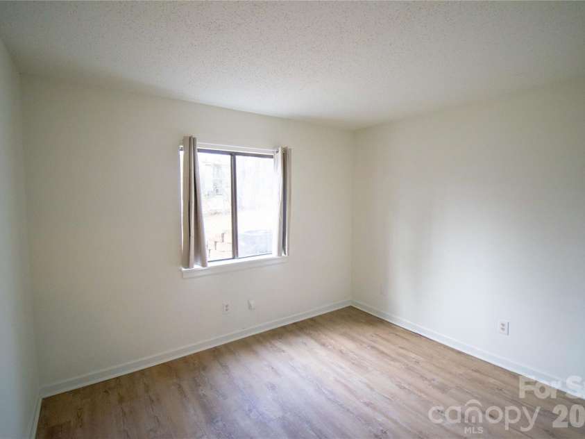 11042 Harrowfield Road, Charlotte, NC 28226.  MLS# CAR4330672, YatesRealty ID 1000. 