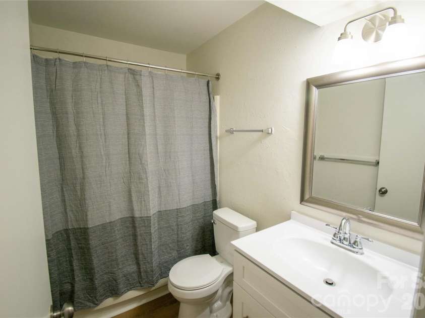 11042 Harrowfield Road, Charlotte, NC 28226.  MLS# CAR4330672, YatesRealty ID 1000. 