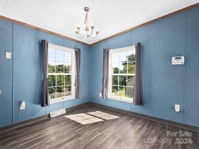 33 Goose Creek Road, Swannanoa, NC 28778.  MLS# CAR4174753, YatesRealty ID 1000. 