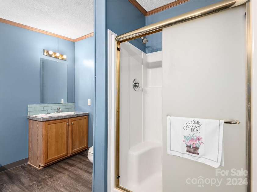 33 Goose Creek Road, Swannanoa, NC 28778.  MLS# CAR4174753, YatesRealty ID 1000. 