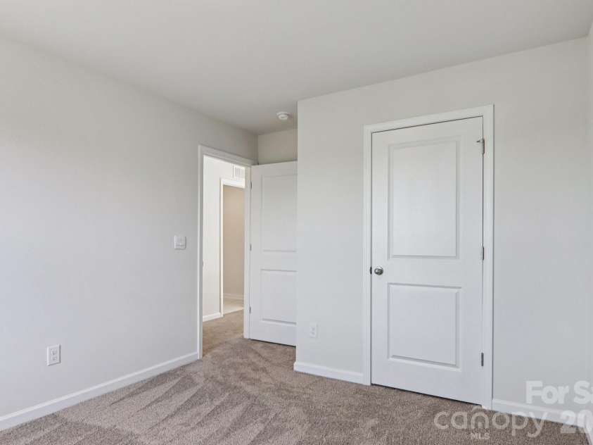 827 Adelston Lane, Asheville, NC 28804.  MLS# CAR4264538, YatesRealty ID 10000. 