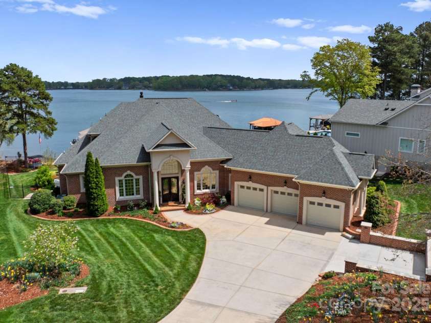 3988 Channel Point Lane, Denver, NC 28037.  MLS# CAR4242255, YatesRealty ID 10001. 