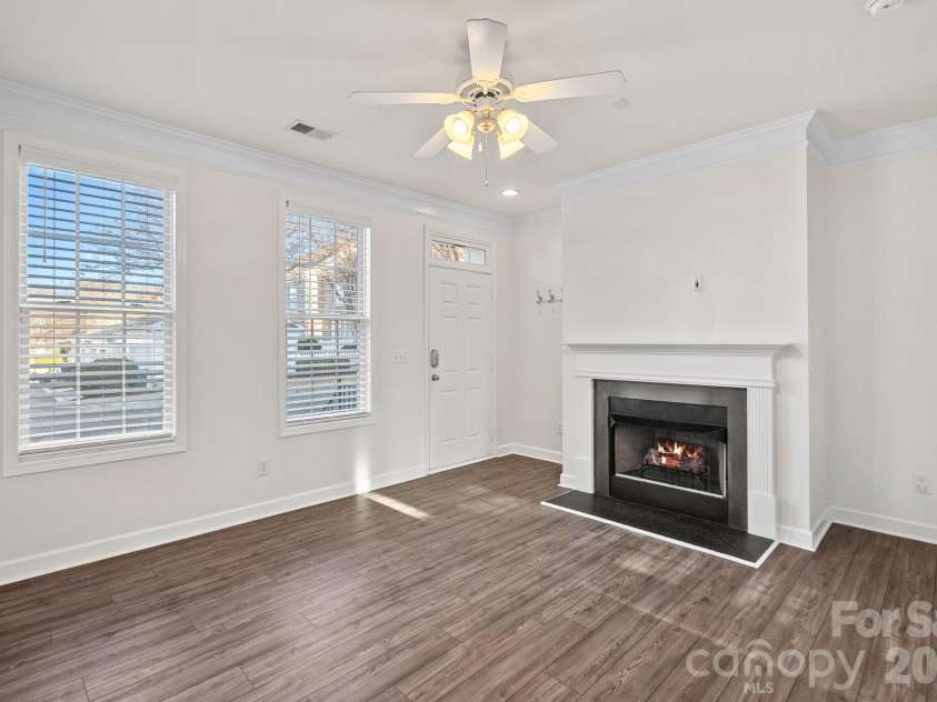 121 Quarter Lane, Mooresville, NC 28117.  MLS# CAR4334394, YatesRealty ID 10003. 