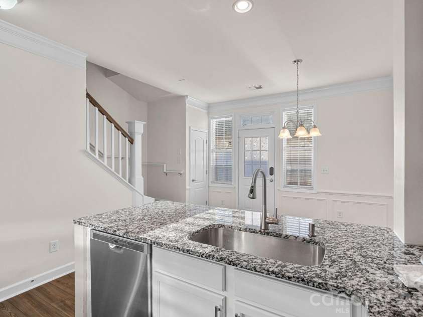 121 Quarter Lane, Mooresville, NC 28117.  MLS# CAR4334394, YatesRealty ID 10003. 