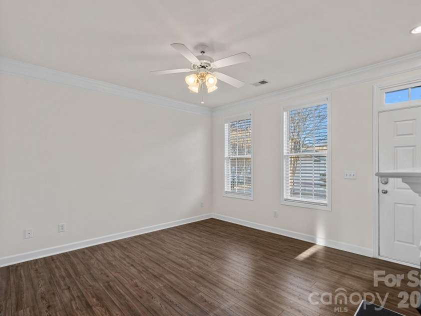 121 Quarter Lane, Mooresville, NC 28117.  MLS# CAR4334394, YatesRealty ID 10003. 