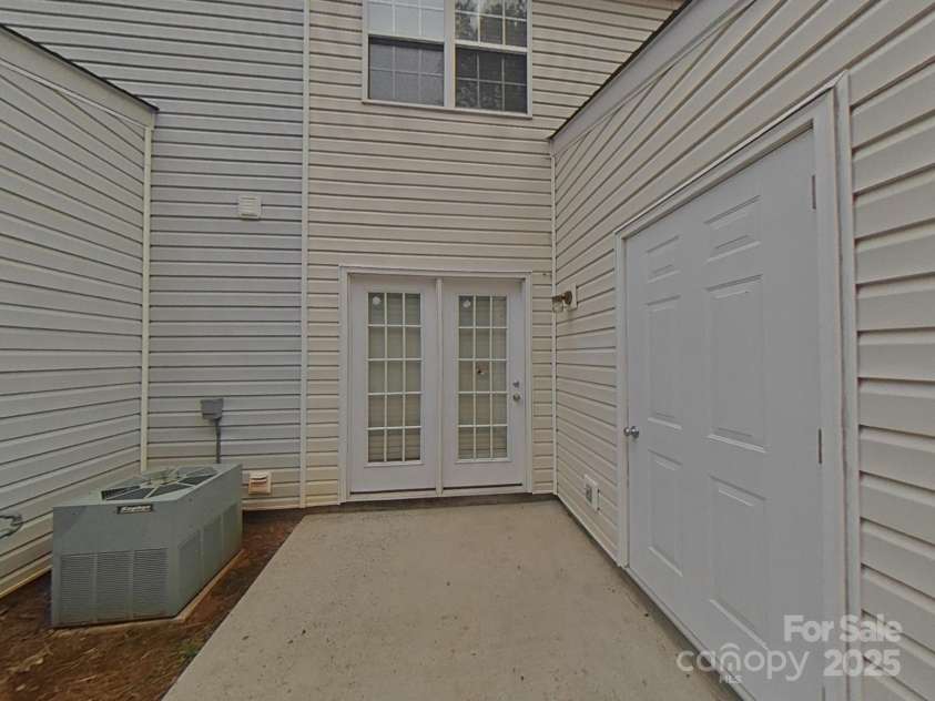 1826 Birch Heights Court, Charlotte, NC 28213.  MLS# CAR4204843, YatesRealty ID 10005. 