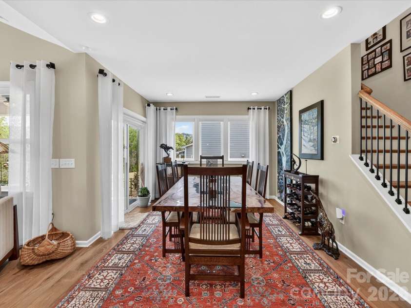 1154 Overlake Drive, Belmont, NC 28012.  MLS# CAR4365653, YatesRealty ID 10006. 