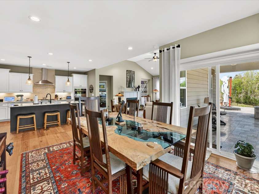 1154 Overlake Drive, Belmont, NC 28012.  MLS# CAR4365653, YatesRealty ID 10006. 