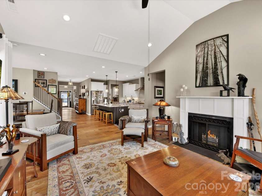 1154 Overlake Drive, Belmont, NC 28012.  MLS# CAR4365653, YatesRealty ID 10006. 