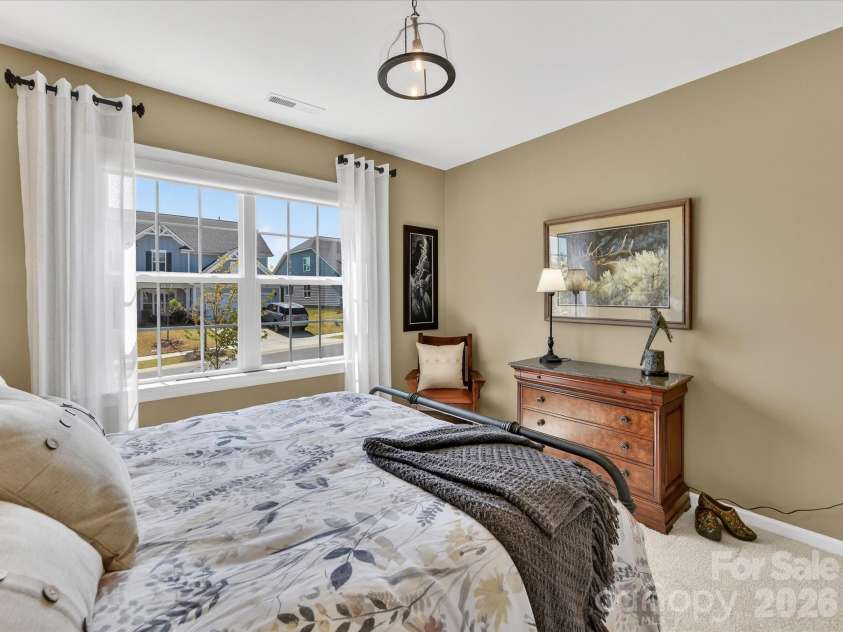 1154 Overlake Drive, Belmont, NC 28012.  MLS# CAR4365653, YatesRealty ID 10006. 