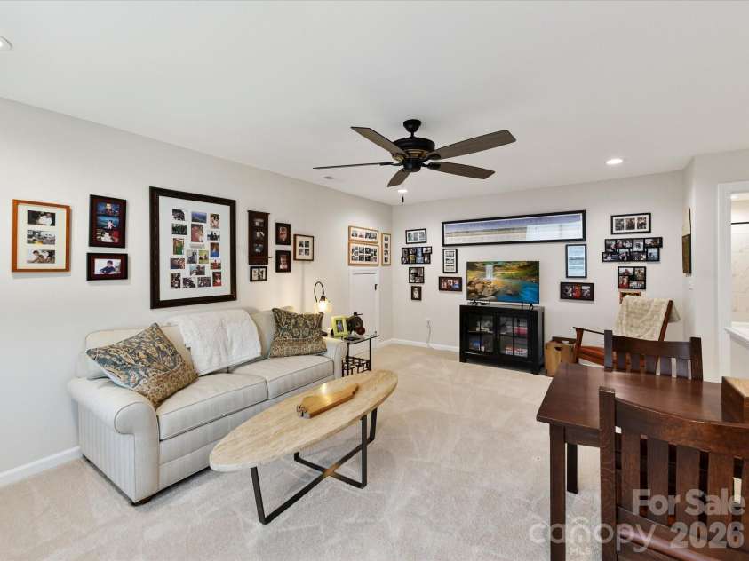 1154 Overlake Drive, Belmont, NC 28012.  MLS# CAR4365653, YatesRealty ID 10006. 