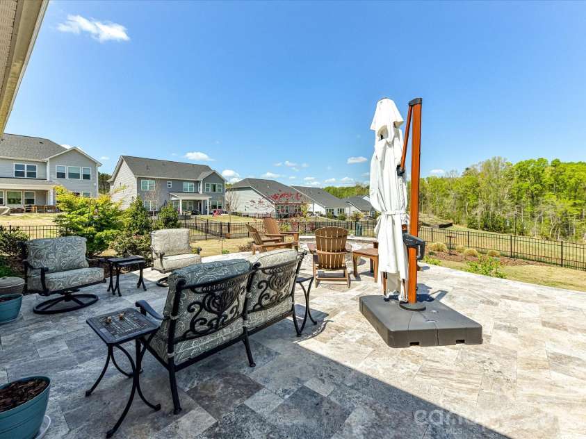 1154 Overlake Drive, Belmont, NC 28012.  MLS# CAR4365653, YatesRealty ID 10006. 