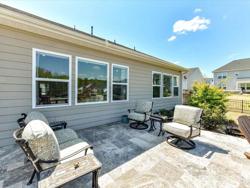 1154 Overlake Drive, Belmont, NC 28012.  MLS# CAR4365653, YatesRealty ID 10006. 