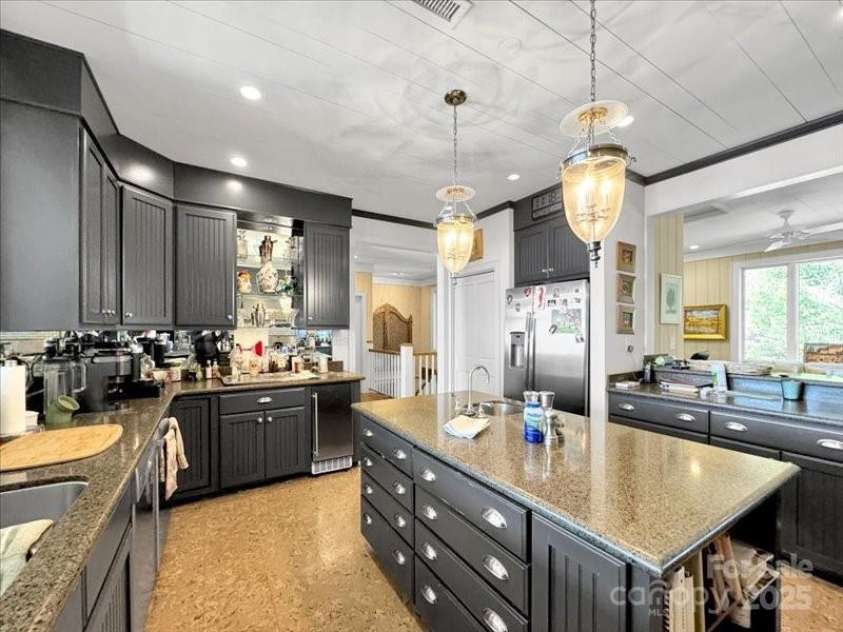 116 Dana Road, Waynesville, NC 28786.  MLS# CAR4243945, YatesRealty ID 10006. 