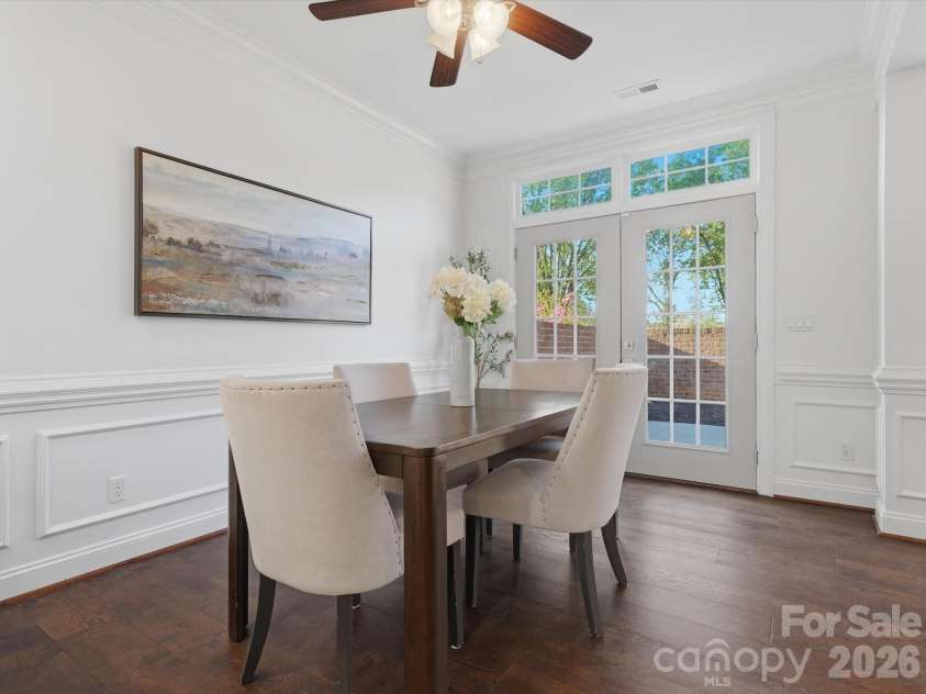 11282 Ballanvilla Drive, Charlotte, NC 28277.  MLS# CAR4362908, YatesRealty ID 10007. Dining