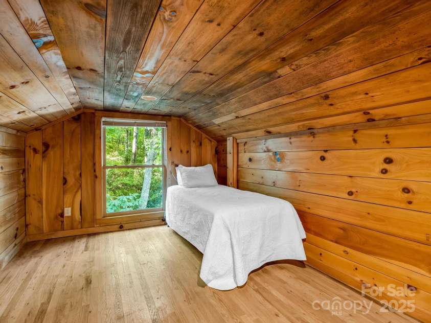 1692 Becky Mountain Road, Brevard, NC 28712.  MLS# CAR4245116, YatesRealty ID 10007. 