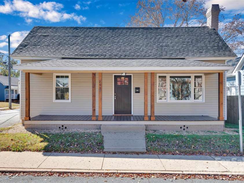 201 Mccubbins Street, Salisbury, NC 28144.  MLS# CAR4319947, YatesRealty ID 10009. 