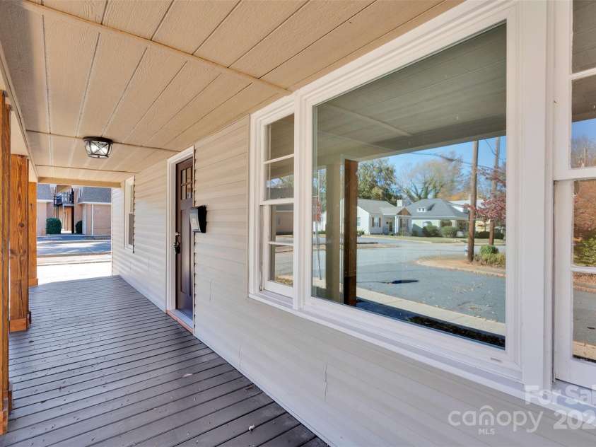201 Mccubbins Street, Salisbury, NC 28144.  MLS# CAR4319947, YatesRealty ID 10009. 