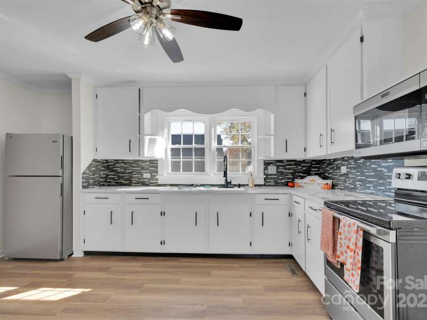 201 Mccubbins Street, Salisbury, NC 28144.  MLS# CAR4319947, YatesRealty ID 10009. 