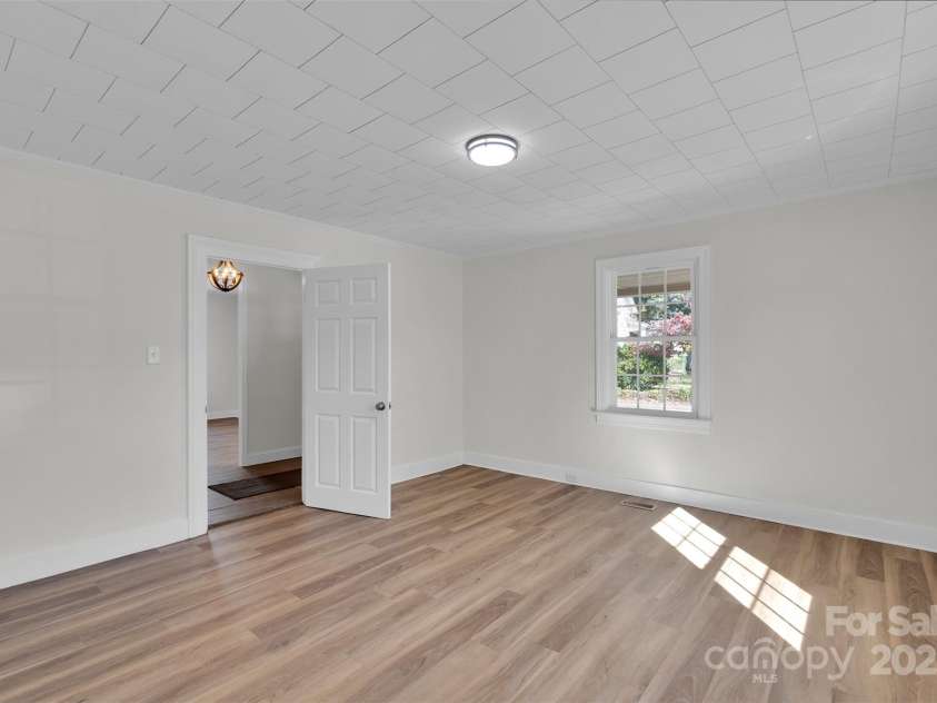201 Mccubbins Street, Salisbury, NC 28144.  MLS# CAR4319947, YatesRealty ID 10009. 