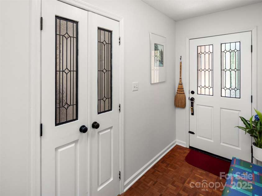 101 Beaver Ridge Road, Asheville, NC 28804.  MLS# CAR4246008, YatesRealty ID 1001. 