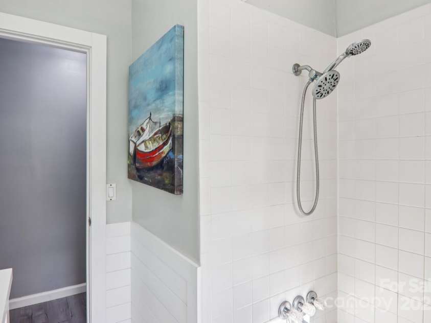 199 Davis Cove Road, Waynesville, NC 28786.  MLS# CAR4320406, YatesRealty ID 1001. 