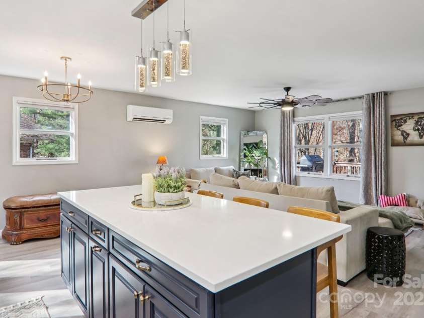 199 Davis Cove Road, Waynesville, NC 28786.  MLS# CAR4320406, YatesRealty ID 1001. 