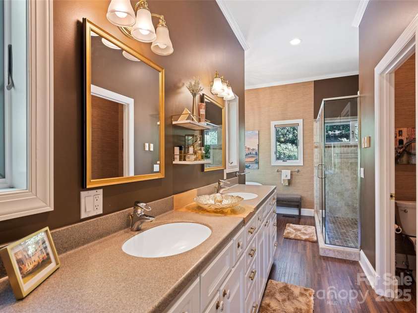 79 Cranberry Lane, Waynesville, NC 28785.  MLS# CAR4245690, YatesRealty ID 10010. The ensuite is amazing