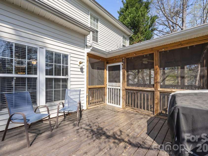 7811 Antique Circle, Waxhaw, NC 28173.  MLS# CAR4358632, YatesRealty ID 10011. 
