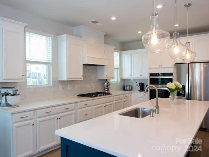 2318 Medley Drive, Charlotte, NC 28262.  MLS# CAR4181659, YatesRealty ID 10012. 