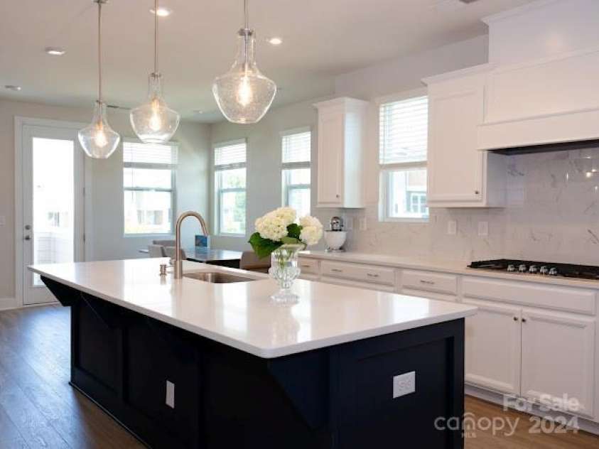 2318 Medley Drive, Charlotte, NC 28262.  MLS# CAR4181659, YatesRealty ID 10012. 