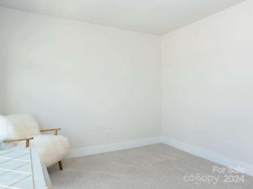 2318 Medley Drive, Charlotte, NC 28262.  MLS# CAR4181659, YatesRealty ID 10012. 