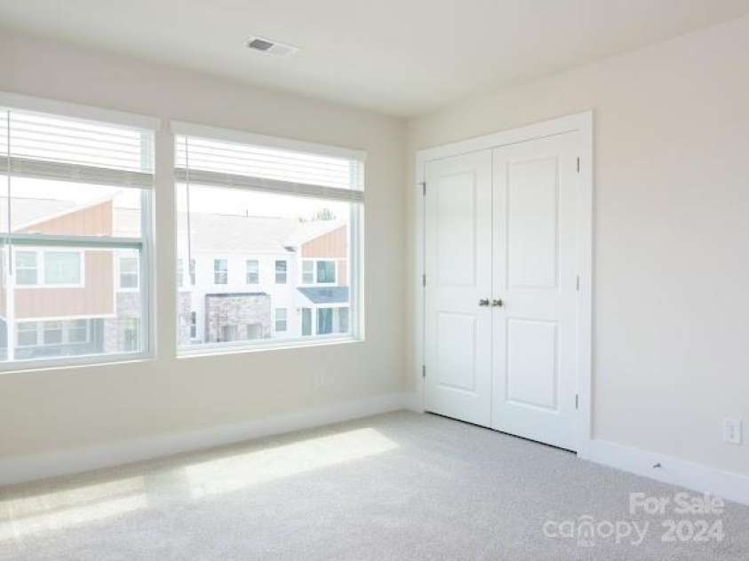 2318 Medley Drive, Charlotte, NC 28262.  MLS# CAR4181659, YatesRealty ID 10012. 