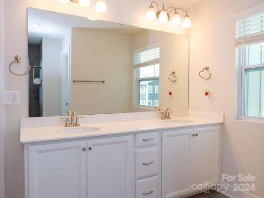 2318 Medley Drive, Charlotte, NC 28262.  MLS# CAR4181659, YatesRealty ID 10012. 