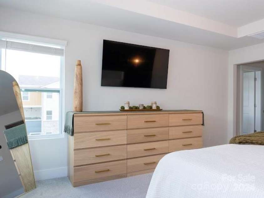 2318 Medley Drive, Charlotte, NC 28262.  MLS# CAR4181659, YatesRealty ID 10012. 