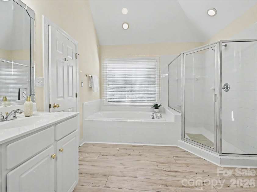 3104 Highgate Drive, Fort Mill, SC 29715.  MLS# CAR4362348, YatesRealty ID 10012. 