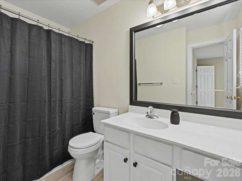 3104 Highgate Drive, Fort Mill, SC 29715.  MLS# CAR4362348, YatesRealty ID 10012. 