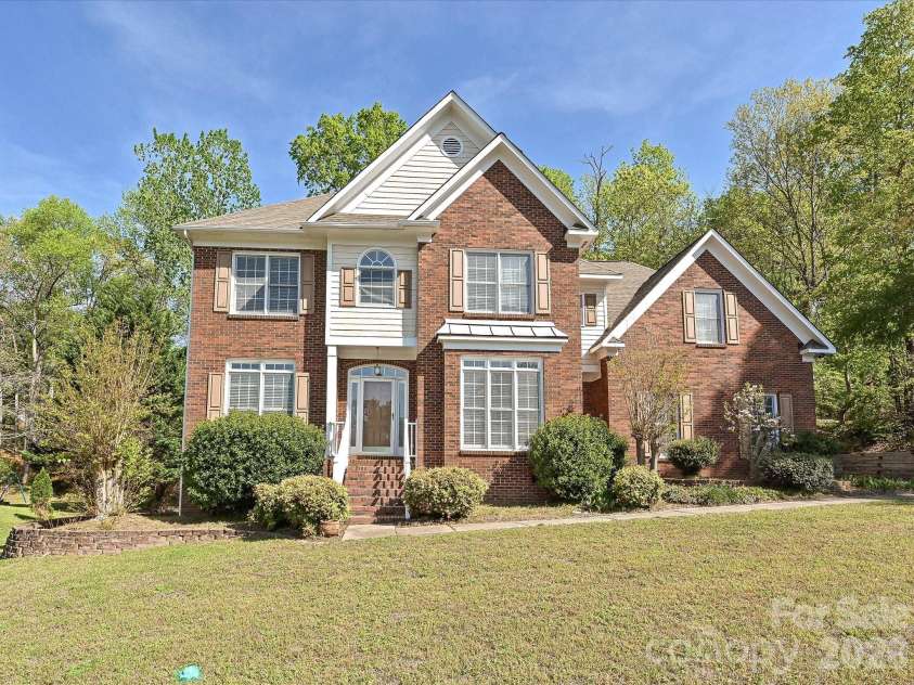 3104 Highgate Drive, Fort Mill, SC 29715.  MLS# CAR4362348, YatesRealty ID 10012. 