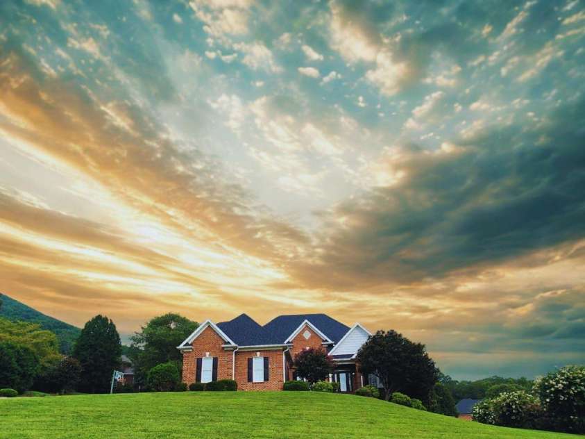 1081 Horse Rock Road, Hickory, NC 28602.  MLS# CAR4294961, YatesRealty ID 10013. 