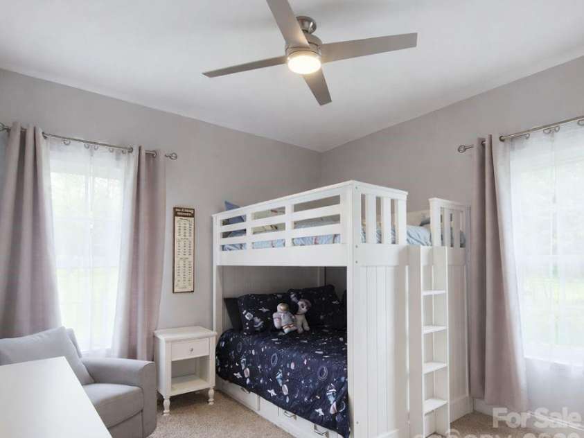 1081 Horse Rock Road, Hickory, NC 28602.  MLS# CAR4294961, YatesRealty ID 10013. 