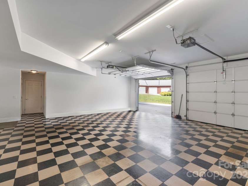 6620 Old Concord Road, Salisbury, NC 28146.  MLS# CAR4154321, YatesRealty ID 10014. 