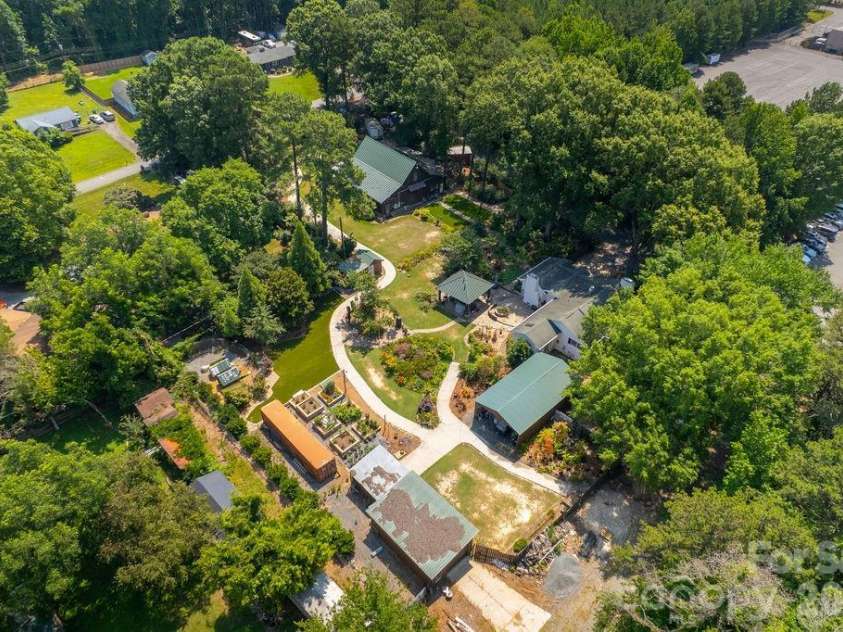 9032 Boyd Drive, Matthews, NC 28105.  MLS# CAR4281009, YatesRealty ID 10016. 